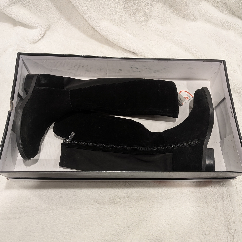 Elegant Black Knee-High Women's Boots